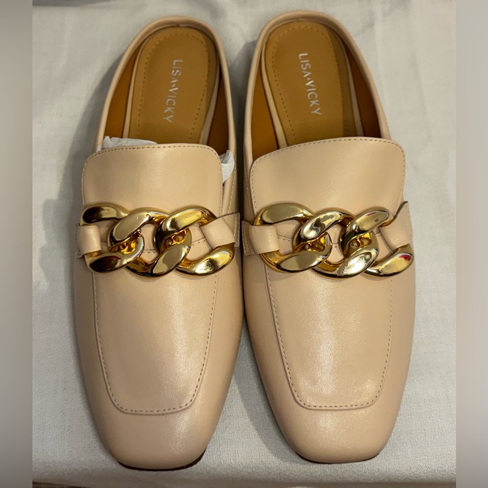 NIB Lisa and Vicky Zippy-V Nude Leather Loafer Sz 8